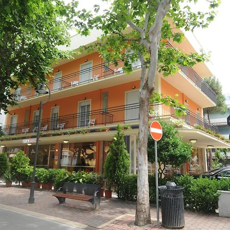 Albergo Santo Stefano Bellaria-Igea Marina Buitenkant foto